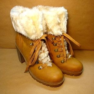 Never Worn! GUESS 6M Women's Boots Brown Leather Faux Fur Ankle Booties